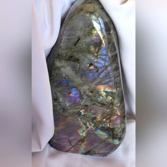 Huge Labradorite Freeform - Picture 4 of 4